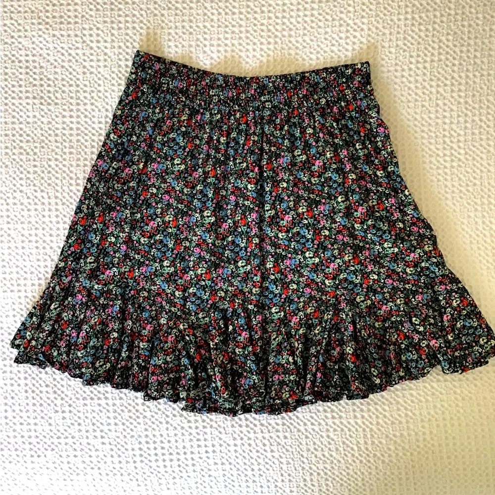 Loft brand. Casual, floral skirt.